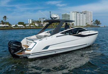 33' Fairline 2022 Yacht For Sale